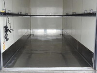 三菱ふそうキャンターアルミバン小型（2t・3t）[写真14]