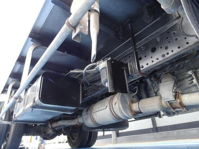 三菱ふそうキャンターアルミバン小型（2t・3t）[写真28]