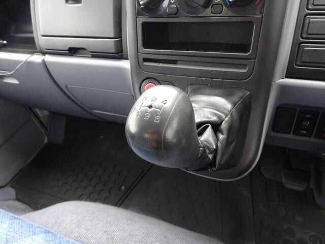 三菱ふそうキャンターアルミバン小型（2t・3t）[写真29]