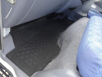 三菱ふそうキャンターアルミバン小型（2t・3t）[写真40]