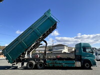 UDトラックスクオン深ダンプ（土砂禁ダンプ）大型（10t）[写真07]