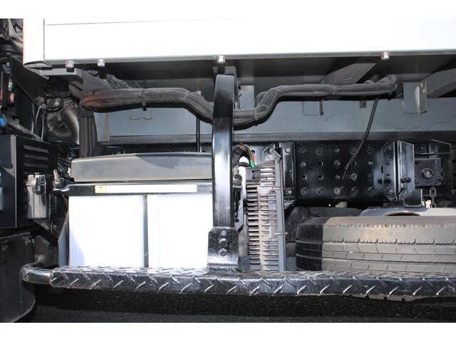 三菱ふそうキャンター冷凍車（冷蔵車）小型（2t・3t）[写真19]