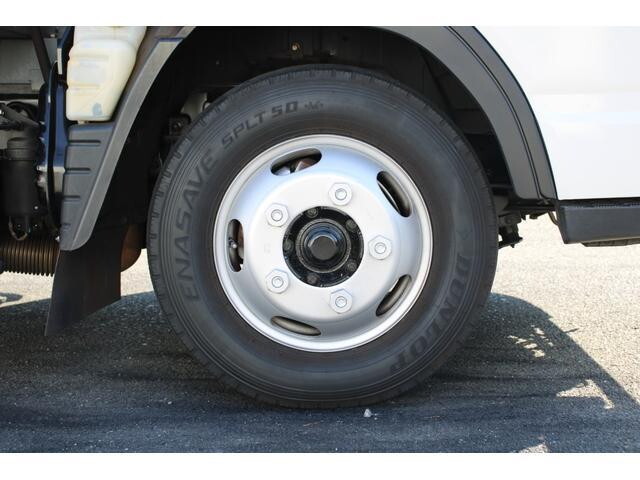 三菱ふそうキャンター冷凍車（冷蔵車）小型（2t・3t）[写真28]