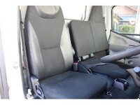 三菱ふそうキャンター冷凍車（冷蔵車）小型（2t・3t）[写真41]