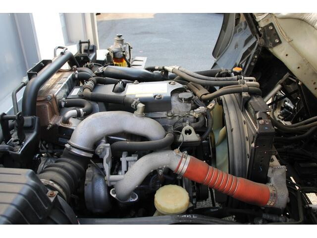 いすゞフォワードアルミウイング中型（4t）[写真10]