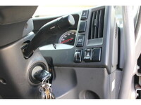 いすゞフォワードアルミウイング中型（4t）[写真33]