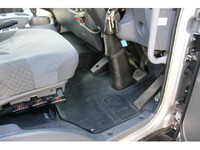 いすゞフォワードアルミウイング中型（4t）[写真37]