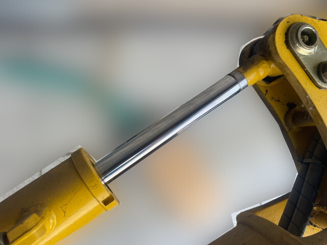 コマツミニユンボ（ミニバックホー）[写真05]