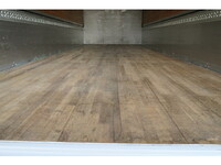 いすゞフォワードアルミウイング中型（4t）[写真11]