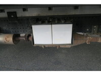 いすゞフォワードアルミウイング中型（4t）[写真15]