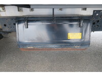 いすゞフォワードアルミウイング中型（4t）[写真23]