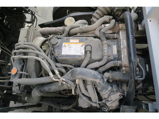 いすゞフォワードアルミウイング中型（4t）[写真25]