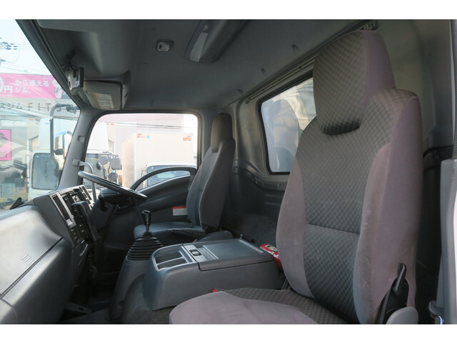 いすゞフォワードアルミウイング中型（4t）[写真27]