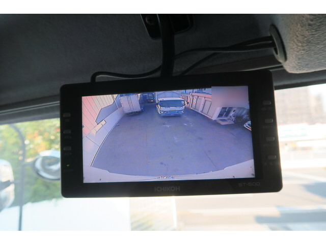 いすゞフォワードアルミウイング中型（4t）[写真40]