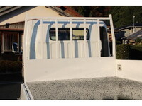 三菱ふそうキャンター平ボディ小型（2t・3t）[写真16]