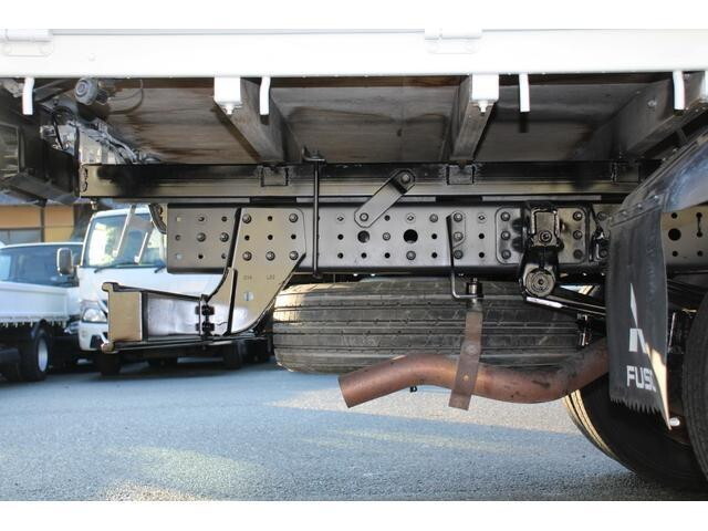 三菱ふそうキャンター平ボディ小型（2t・3t）[写真20]