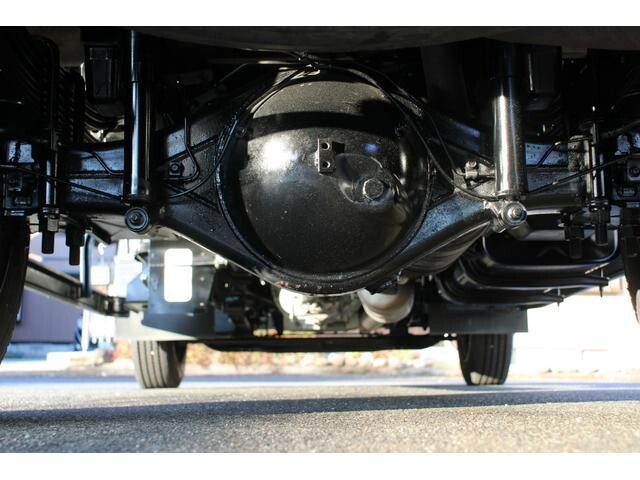 三菱ふそうキャンター平ボディ小型（2t・3t）[写真21]