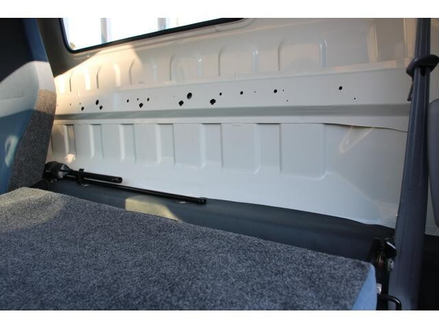 三菱ふそうキャンター平ボディ小型（2t・3t）[写真39]