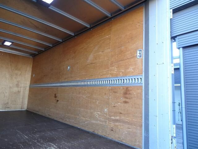 トヨタダイナアルミバン小型（2t・3t）[写真12]