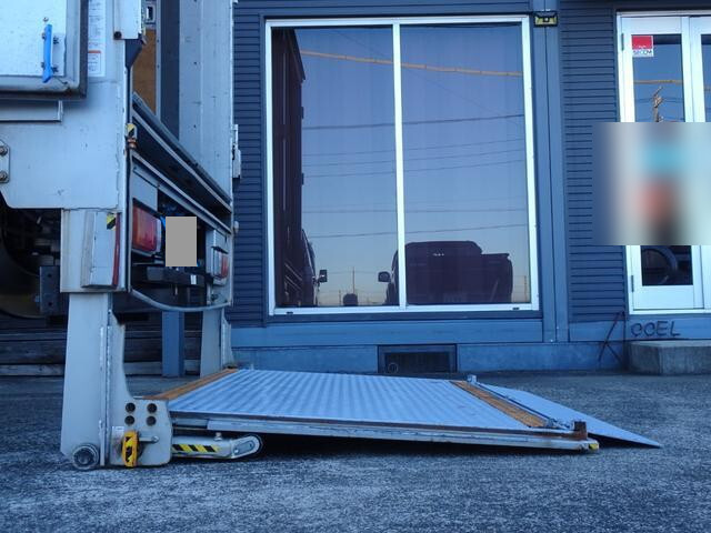 トヨタダイナアルミバン小型（2t・3t）[写真17]