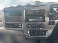 UDトラックスコンドルアルミウイング中型（4t）[写真34]