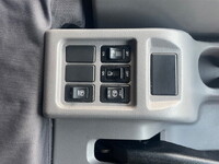 UDトラックスコンドルアルミウイング中型（4t）[写真36]