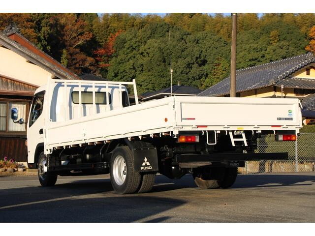 三菱ふそうキャンター平ボディ小型（2t・3t）[写真02]