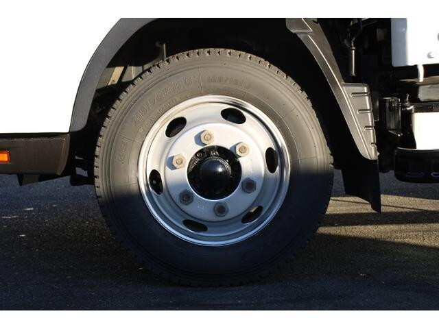 三菱ふそうキャンター平ボディ小型（2t・3t）[写真22]