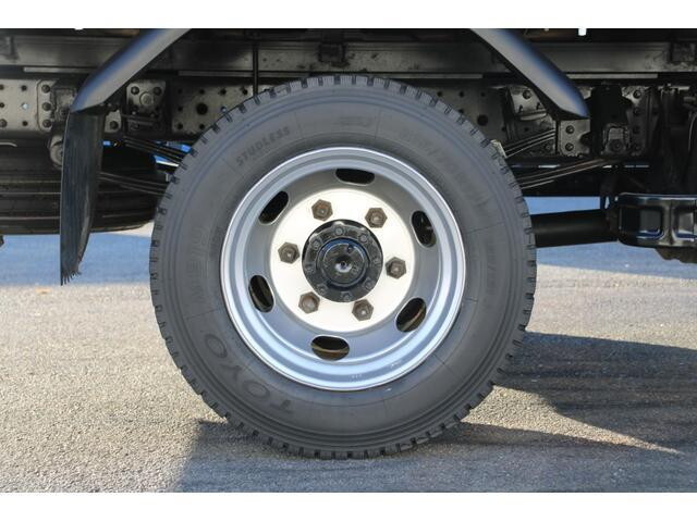 三菱ふそうキャンター平ボディ小型（2t・3t）[写真23]