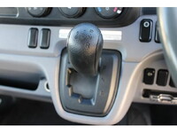 三菱ふそうキャンター平ボディ小型（2t・3t）[写真28]