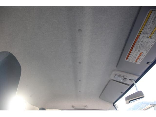 三菱ふそうキャンター平ボディ小型（2t・3t）[写真34]