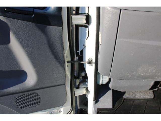 三菱ふそうキャンター平ボディ小型（2t・3t）[写真35]