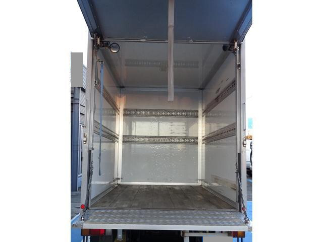 いすゞエルフパネルバン小型（2t・3t）[写真10]