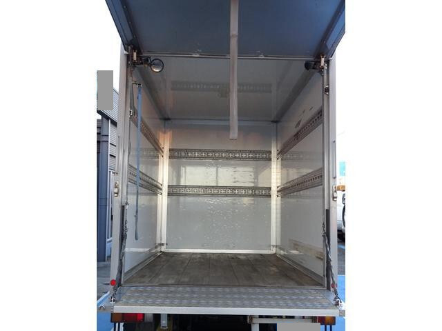 いすゞエルフパネルバン小型（2t・3t）[写真03]