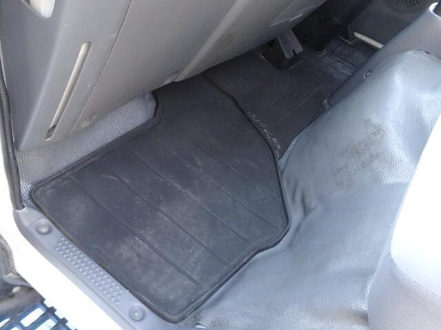 いすゞエルフパネルバン小型（2t・3t）[写真37]