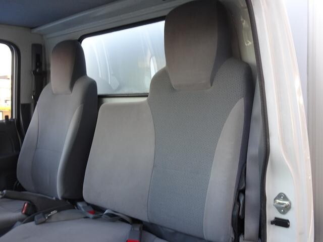 いすゞエルフパネルバン小型（2t・3t）[写真38]