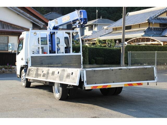 三菱ふそうキャンタークレーン3段小型（2t・3t）[写真23]