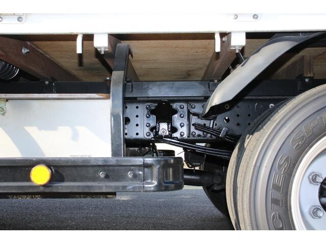 三菱ふそうキャンタークレーン3段小型（2t・3t）[写真25]