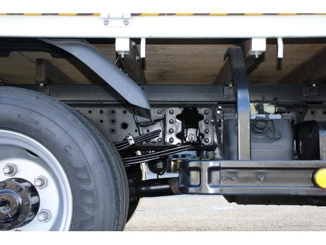 三菱ふそうキャンタークレーン3段小型（2t・3t）[写真27]