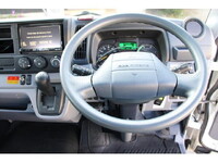 三菱ふそうキャンタークレーン3段小型（2t・3t）[写真32]