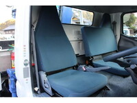 三菱ふそうキャンタークレーン3段小型（2t・3t）[写真40]