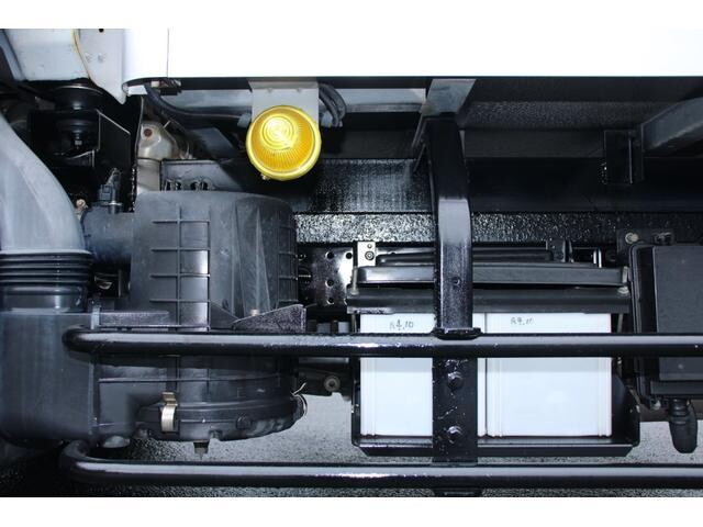 日産アトラスパネルバン小型（2t・3t）[写真16]