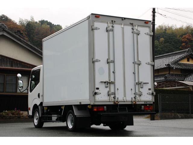 日産アトラスパネルバン小型（2t・3t）[写真02]