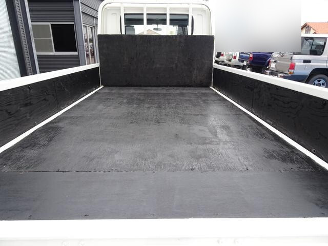 日野デュトロダブルキャブ（Wキャブ）小型（2t・3t）[写真17]