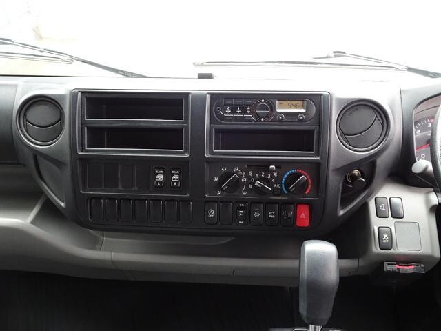 日野デュトロダブルキャブ（Wキャブ）小型（2t・3t）[写真28]