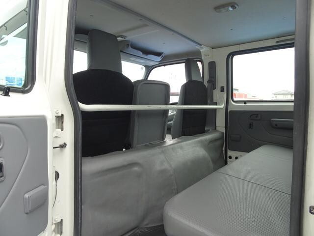 日野デュトロダブルキャブ（Wキャブ）小型（2t・3t）[写真35]