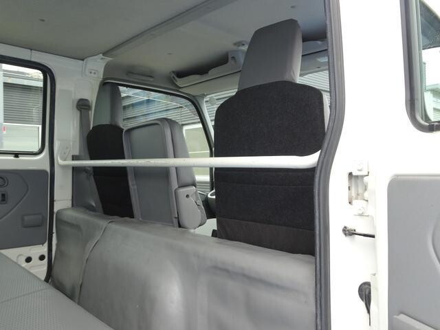 日野デュトロダブルキャブ（Wキャブ）小型（2t・3t）[写真38]