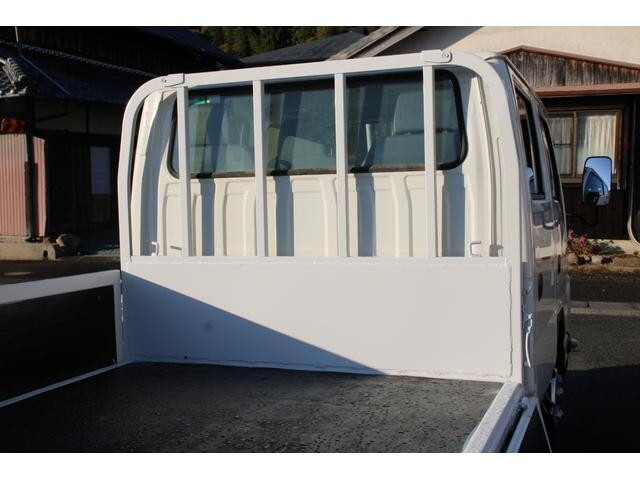 いすゞエルフダブルキャブ（Wキャブ）小型（2t・3t）[写真10]