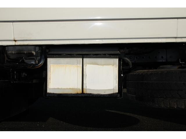 いすゞエルフダブルキャブ（Wキャブ）小型（2t・3t）[写真17]