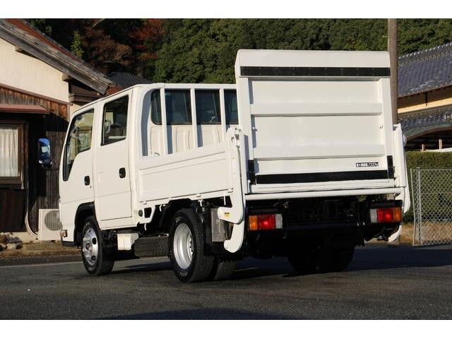 いすゞエルフダブルキャブ（Wキャブ）小型（2t・3t）[写真02]